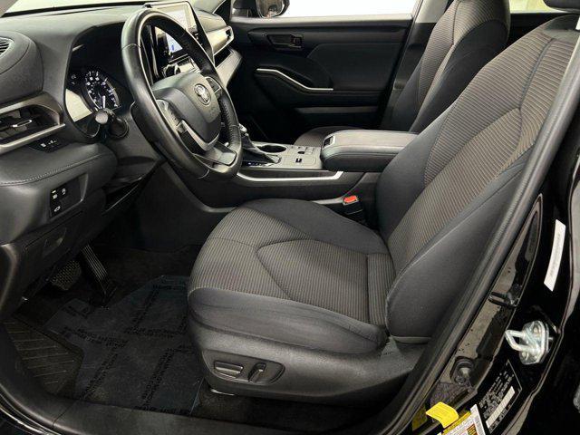 used 2023 Toyota Highlander car, priced at $31,000