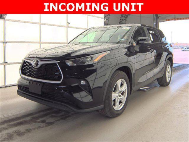 used 2023 Toyota Highlander car, priced at $31,499