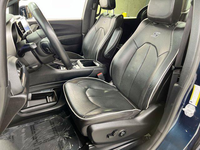used 2022 Chrysler Pacifica Hybrid car, priced at $27,800