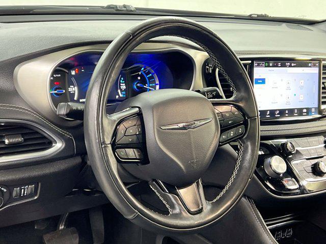 used 2022 Chrysler Pacifica Hybrid car, priced at $27,800