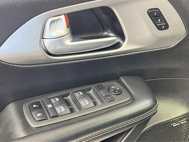 used 2022 Chrysler Pacifica Hybrid car, priced at $27,800