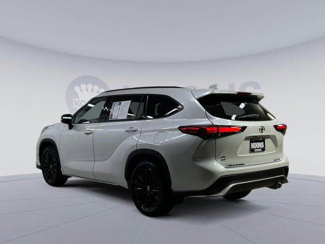 used 2023 Toyota Highlander car, priced at $38,000