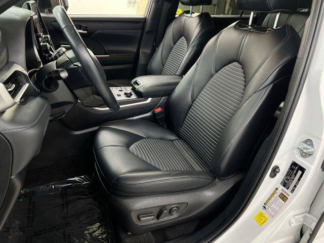 used 2023 Toyota Highlander car, priced at $38,000