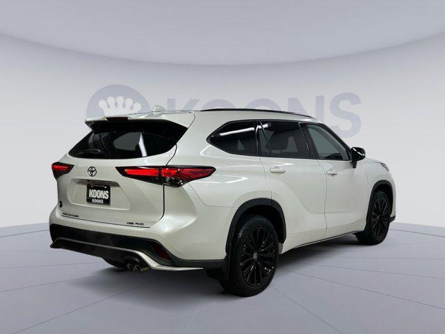 used 2023 Toyota Highlander car, priced at $38,000