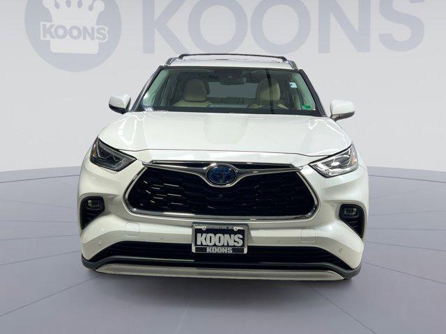 used 2020 Toyota Highlander Hybrid car, priced at $37,800