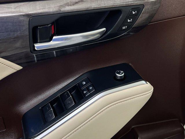 used 2020 Toyota Highlander Hybrid car, priced at $37,800