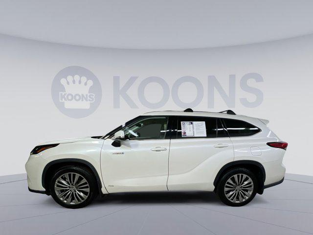used 2020 Toyota Highlander Hybrid car, priced at $37,800