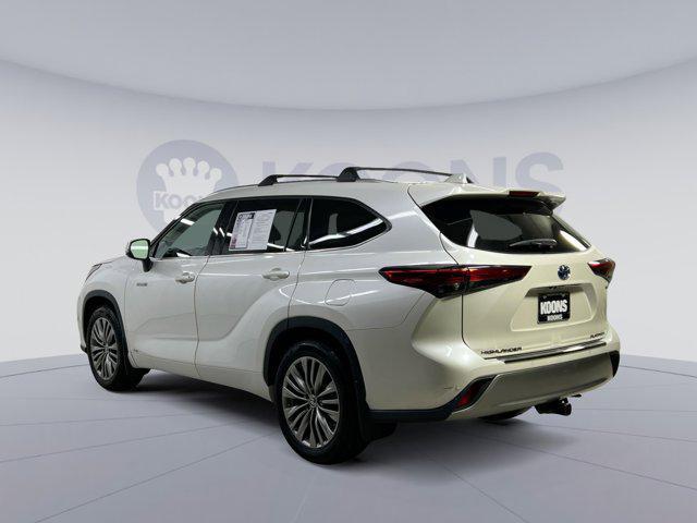 used 2020 Toyota Highlander Hybrid car, priced at $37,800