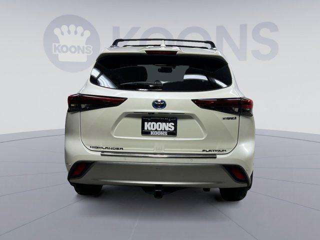 used 2020 Toyota Highlander Hybrid car, priced at $37,800