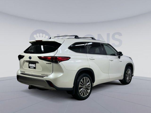 used 2020 Toyota Highlander Hybrid car, priced at $37,800