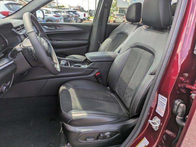 used 2025 Jeep Grand Cherokee car