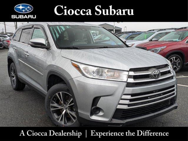 used 2019 Toyota Highlander car, priced at $25,412