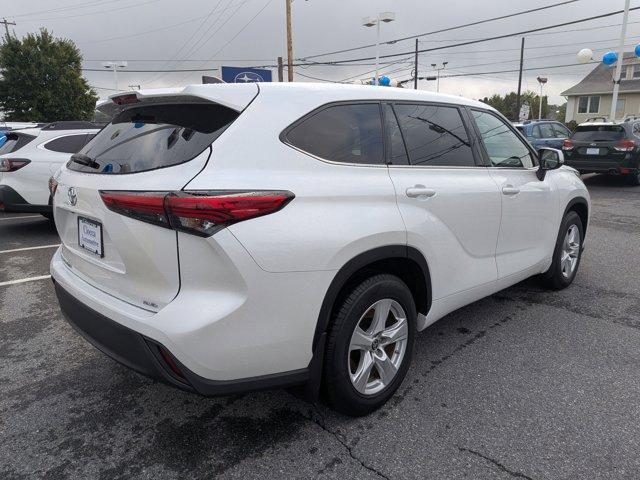 used 2022 Toyota Highlander car, priced at $26,995