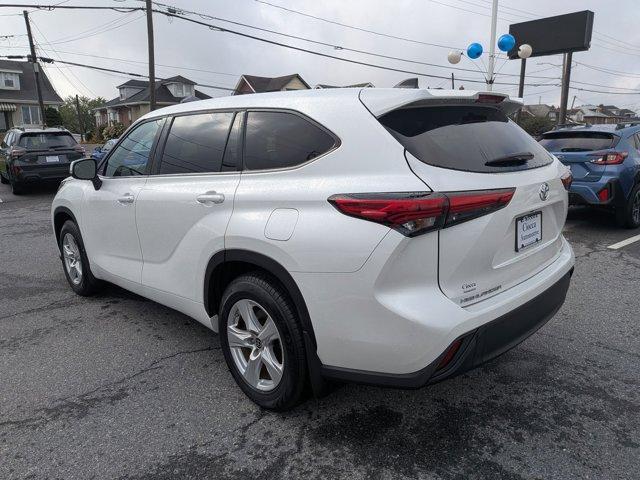 used 2022 Toyota Highlander car, priced at $26,995
