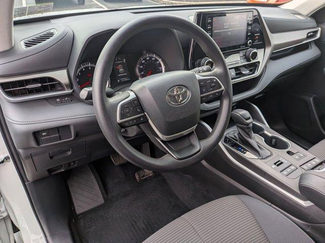 used 2022 Toyota Highlander car, priced at $26,995