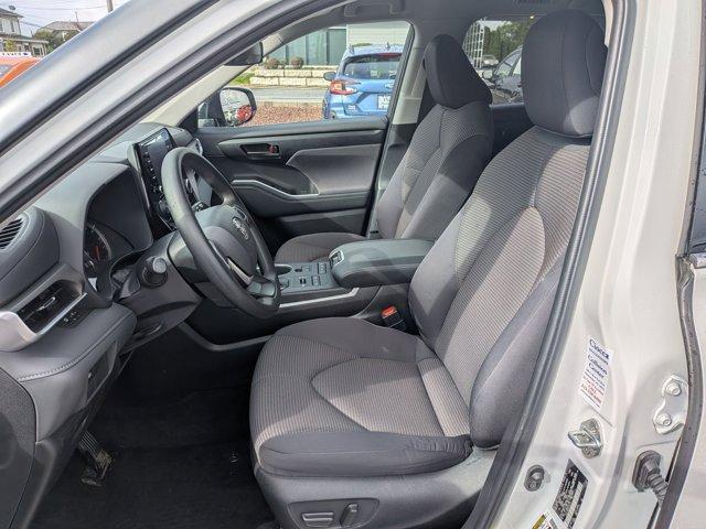 used 2022 Toyota Highlander car, priced at $26,995