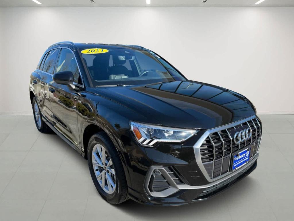 used 2024 Audi Q3 car, priced at $30,995