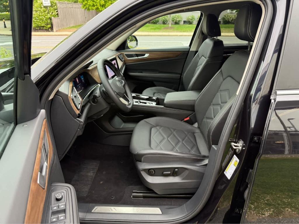 used 2025 Volkswagen Atlas car, priced at $36,995