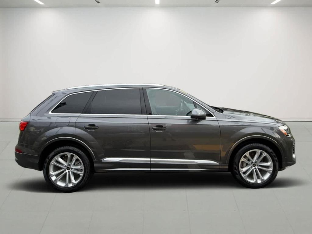 used 2025 Audi Q7 car, priced at $57,995