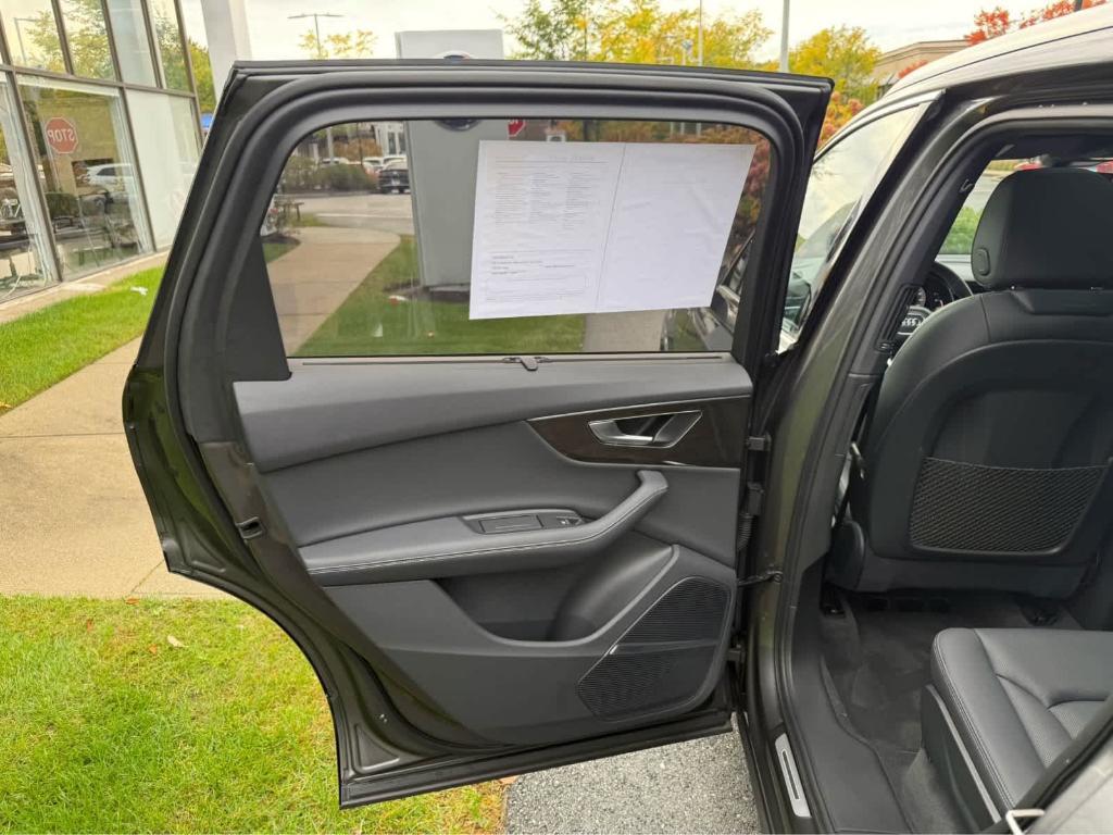 used 2025 Audi Q7 car, priced at $57,995