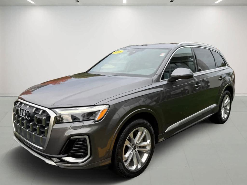 used 2025 Audi Q7 car, priced at $57,995