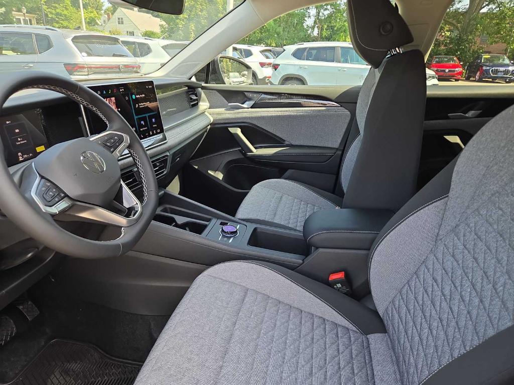 new 2025 Volkswagen Tiguan car, priced at $31,587