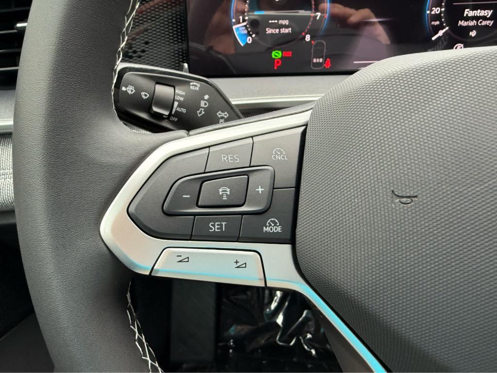 new 2025 Volkswagen Tiguan car, priced at $31,317
