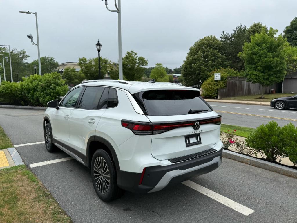 new 2025 Volkswagen Tiguan car, priced at $31,317