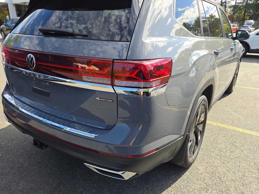 new 2026 Volkswagen Atlas car, priced at $48,553