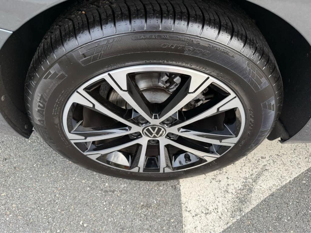 used 2025 Volkswagen Jetta car, priced at $21,995