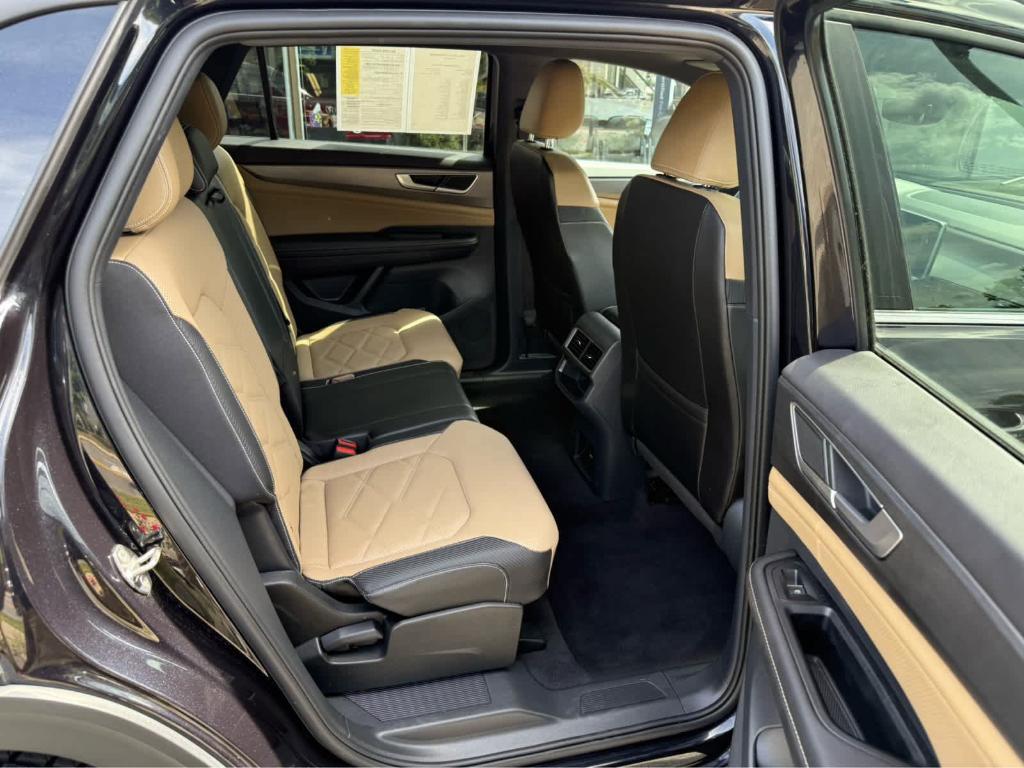 used 2024 Volkswagen Atlas Cross Sport car, priced at $33,495