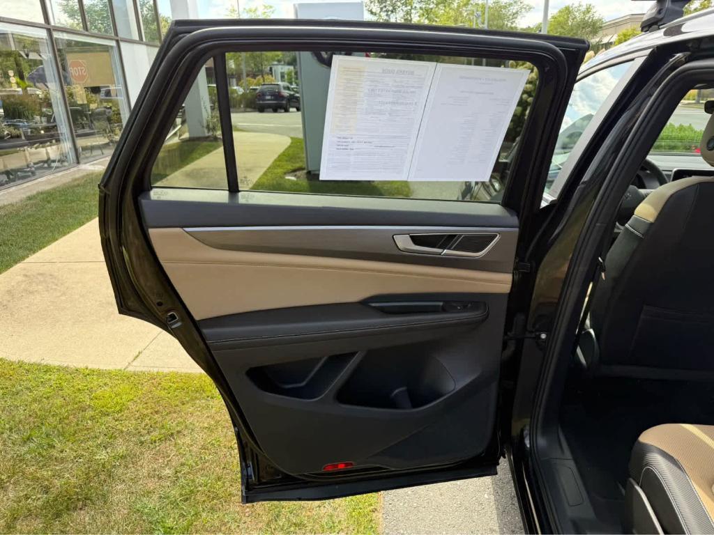 used 2024 Volkswagen Atlas Cross Sport car, priced at $33,495