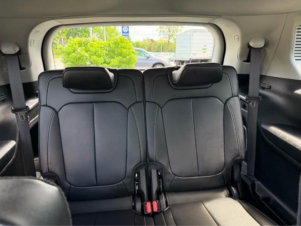 used 2022 Jeep Grand Cherokee L car, priced at $32,495