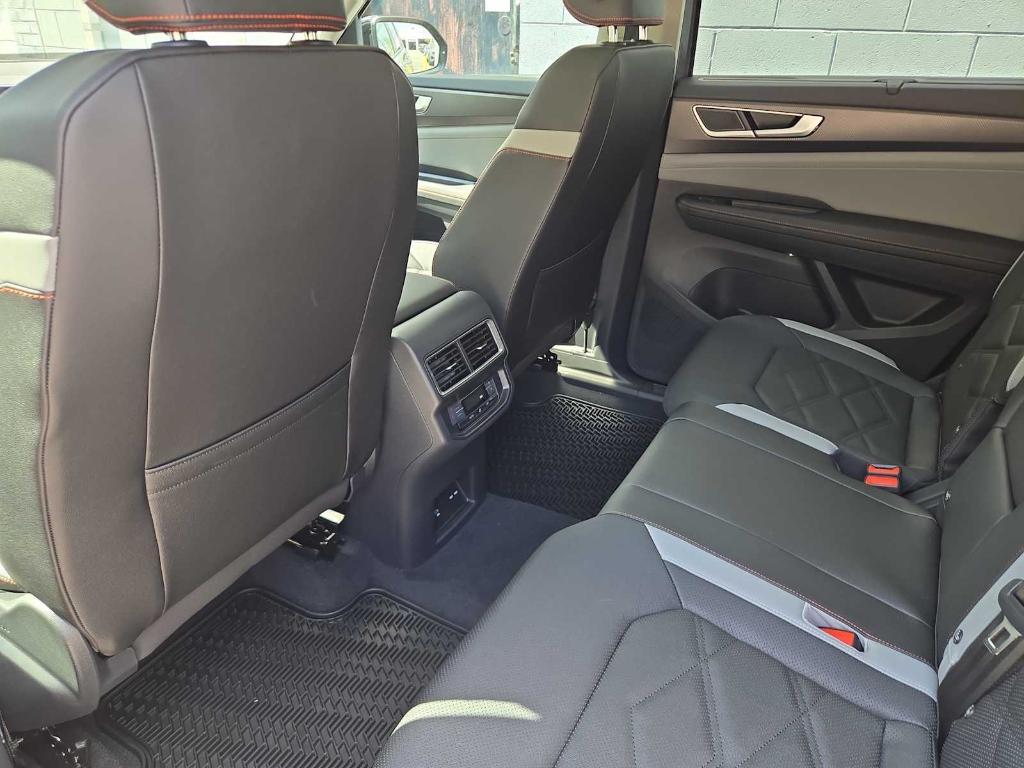 new 2026 Volkswagen Atlas car, priced at $48,073