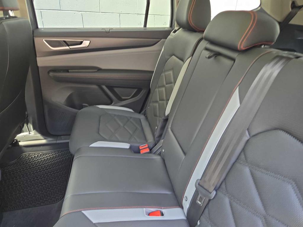 new 2026 Volkswagen Atlas car, priced at $48,073