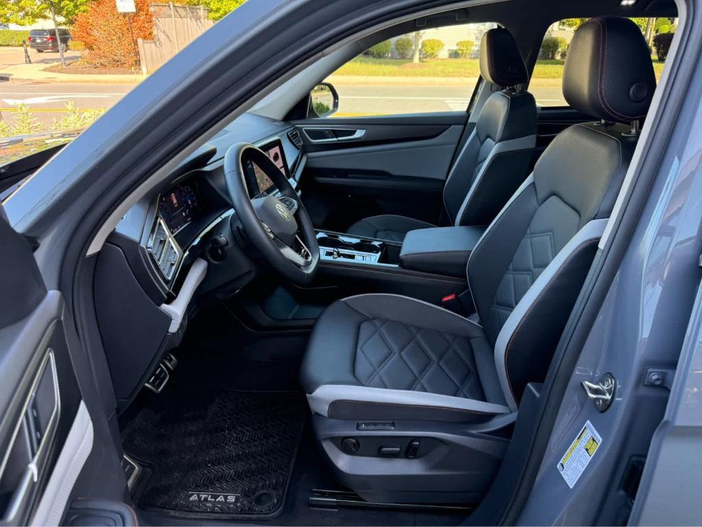 used 2024 Volkswagen Atlas car, priced at $40,795
