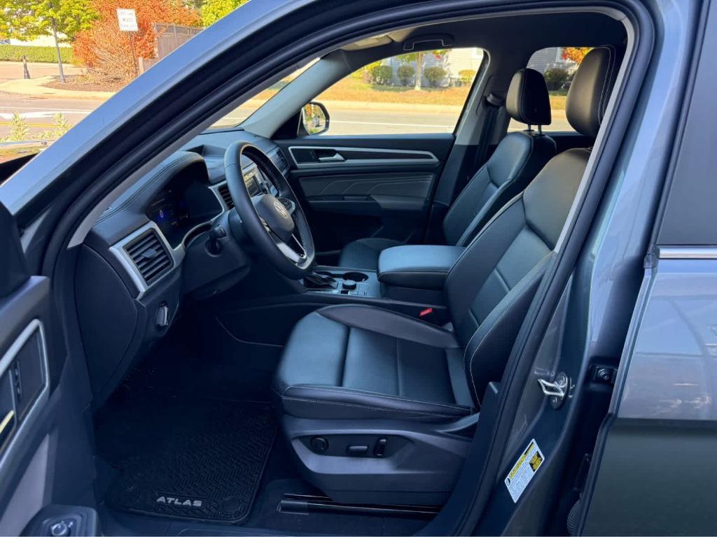 used 2022 Volkswagen Atlas car, priced at $27,995