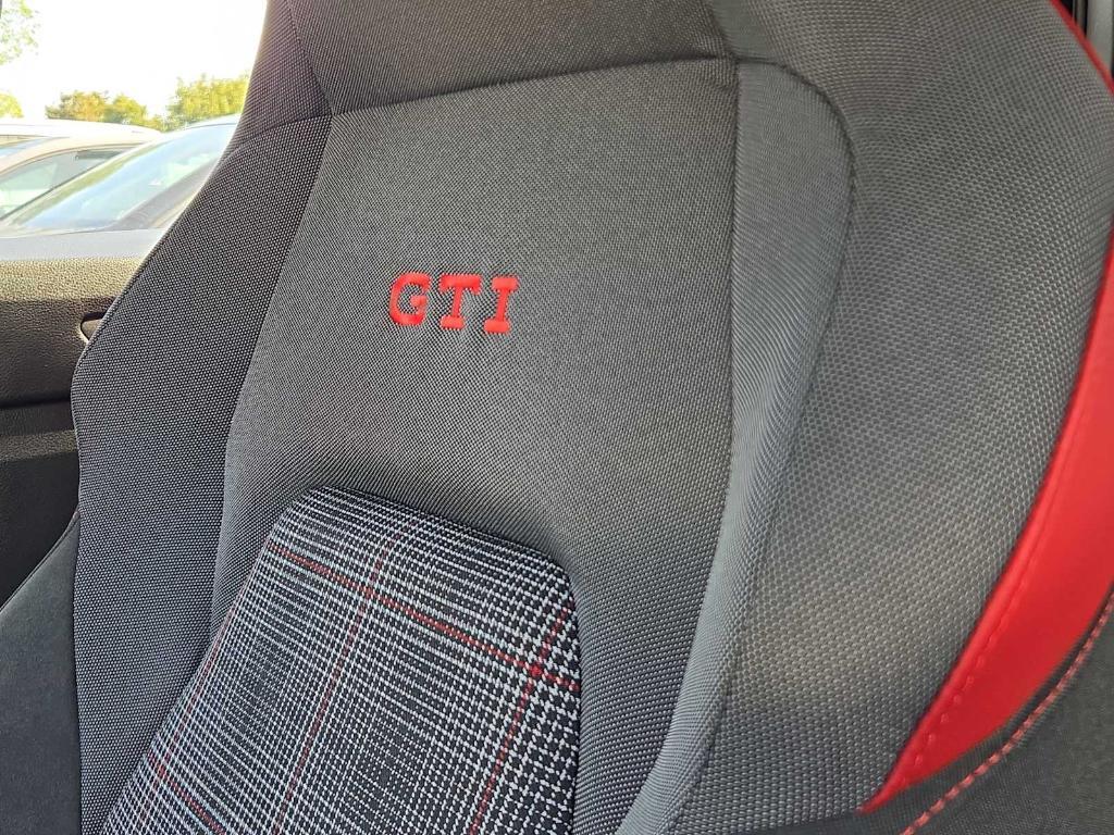 new 2025 Volkswagen Golf GTI car, priced at $33,450