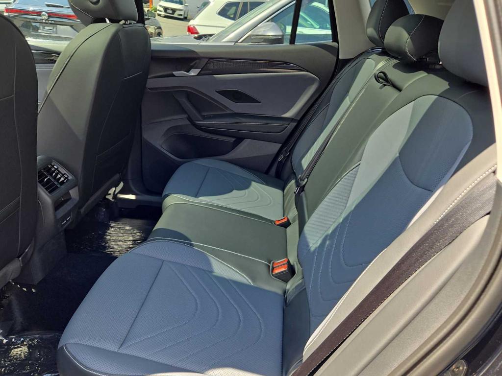 new 2025 Volkswagen Tiguan car, priced at $35,096