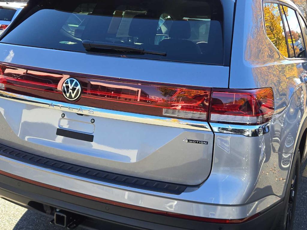 new 2026 Volkswagen Atlas car, priced at $46,088