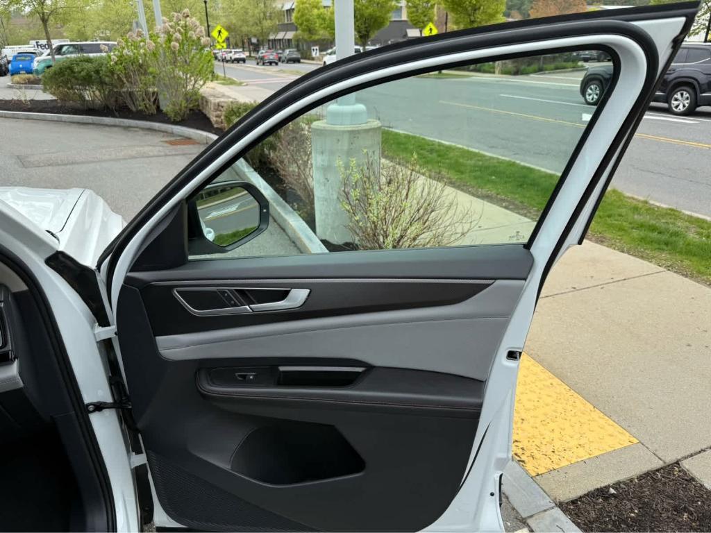 used 2024 Volkswagen Atlas car, priced at $41,495