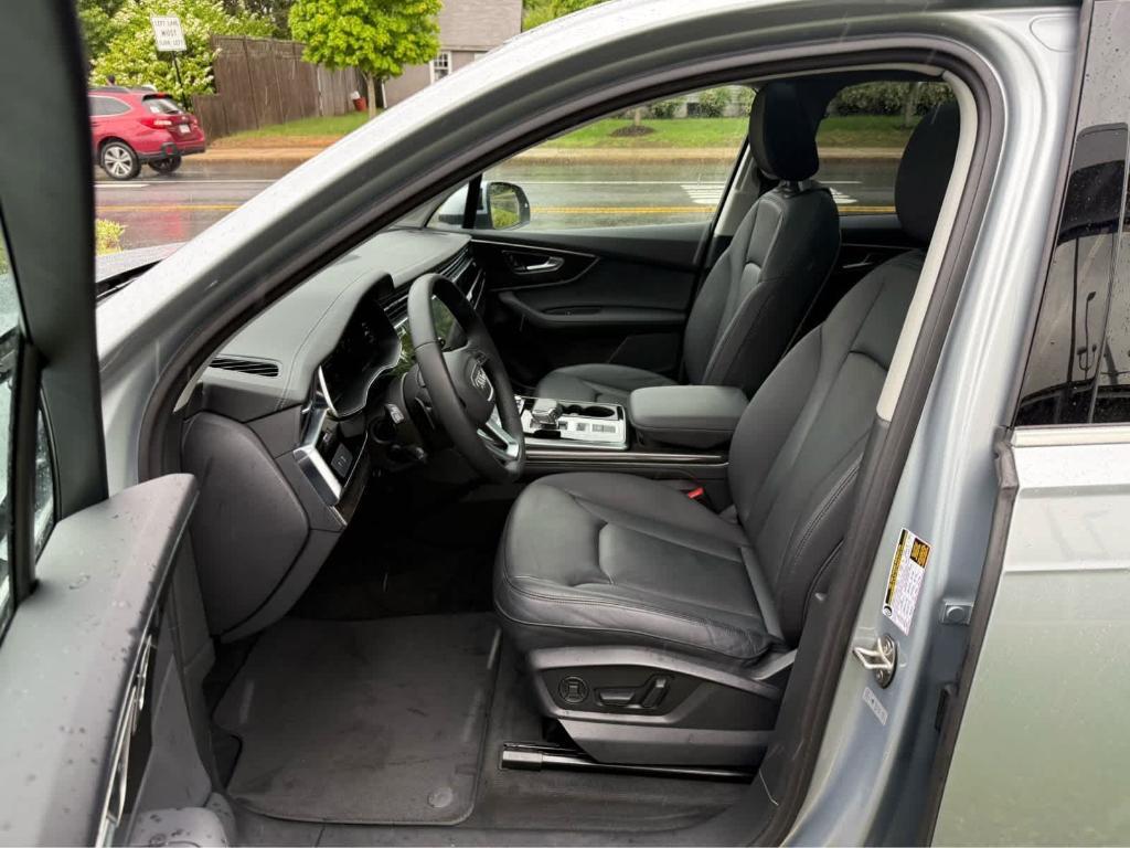 used 2024 Audi Q7 car, priced at $47,495