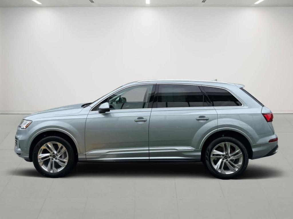 used 2024 Audi Q7 car, priced at $49,495