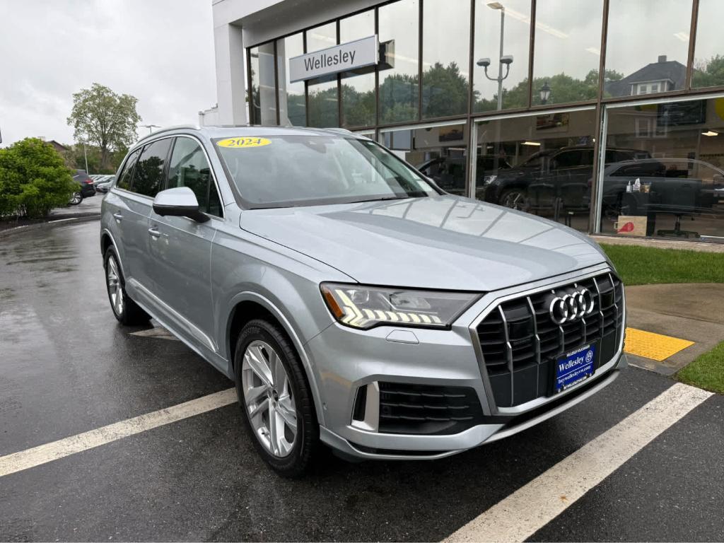 used 2024 Audi Q7 car, priced at $47,495