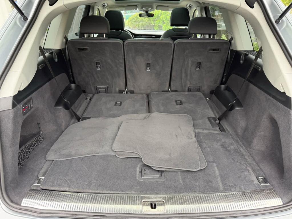 used 2024 Audi Q7 car, priced at $49,495