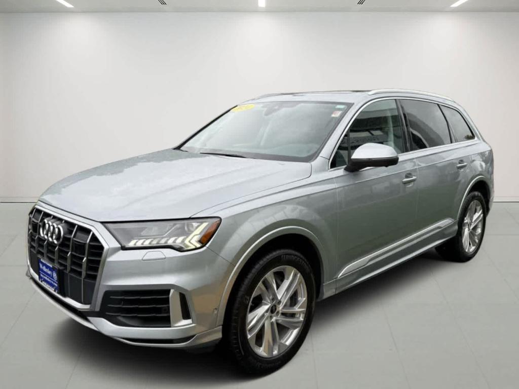 used 2024 Audi Q7 car, priced at $49,495
