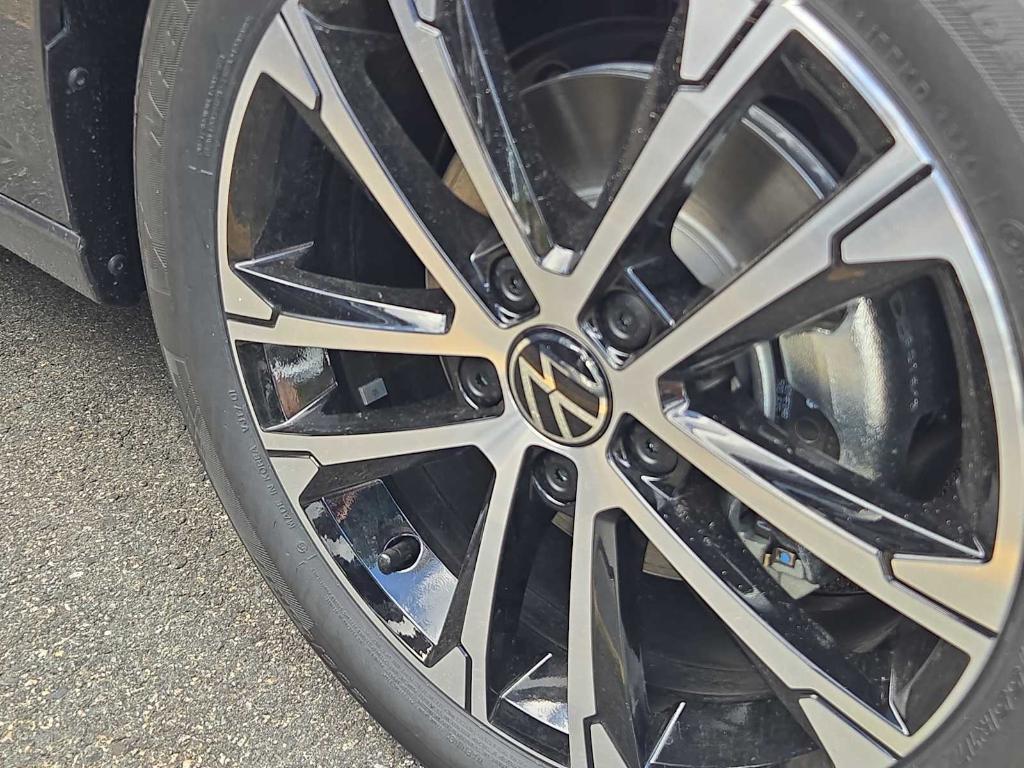 new 2025 Volkswagen Jetta car, priced at $24,518