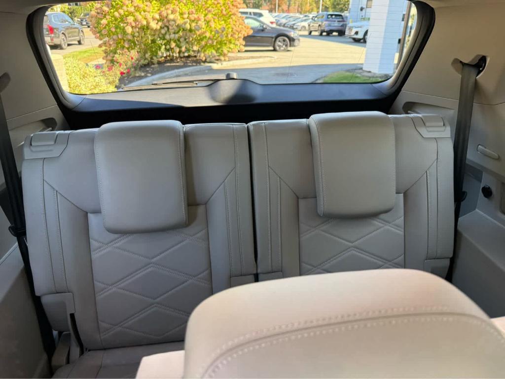 used 2024 Volkswagen Atlas car, priced at $35,295