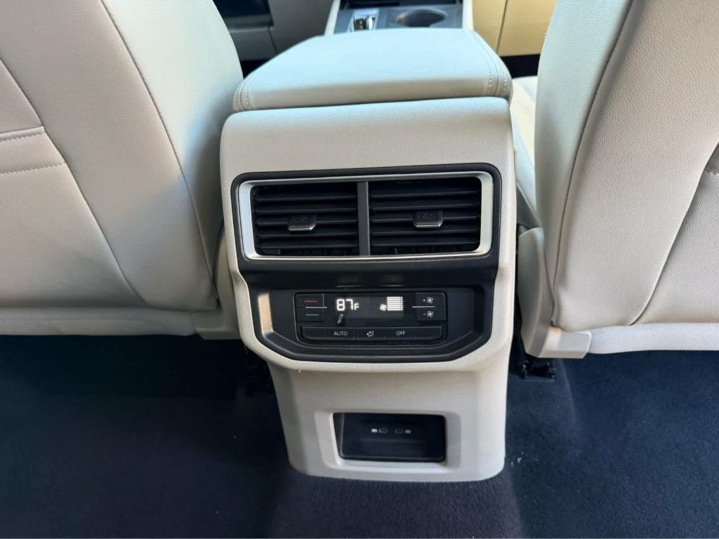 used 2024 Volkswagen Atlas car, priced at $35,295