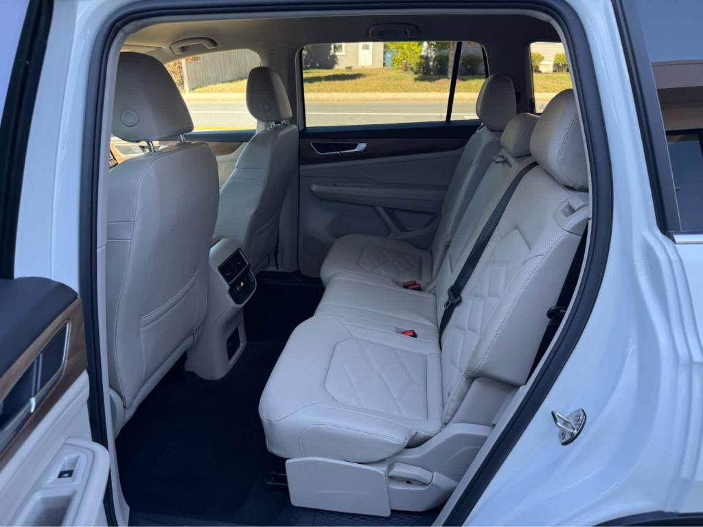 used 2024 Volkswagen Atlas car, priced at $35,295